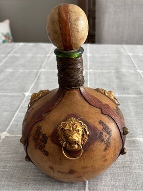 Vintage Italian Leather Wrapped Wine Decanter 60’s Vittorio Firenze Italy